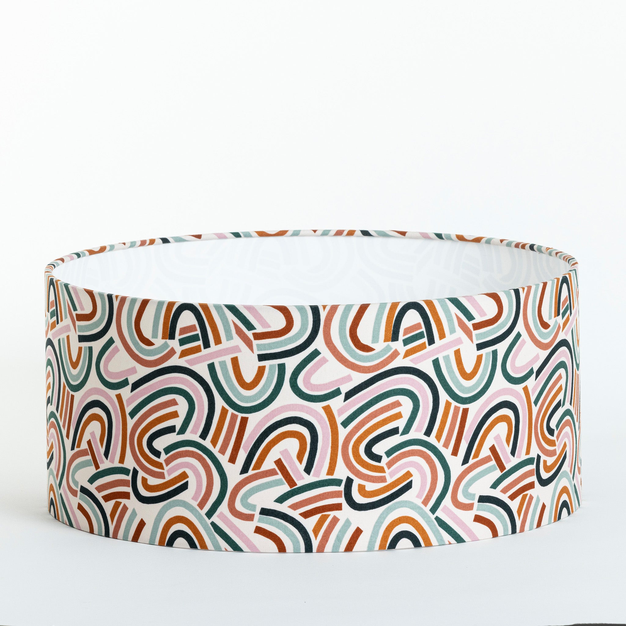 Plafonnier, abat-jour en lin, couleur sable, rond, 40 cm , design hôtelier Plafonnier, abat-jour en lin, couleur sable, rond, 40 cm , design hôtelier