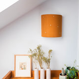 Applique murale demi lune en gaze de coton Stardust ochre