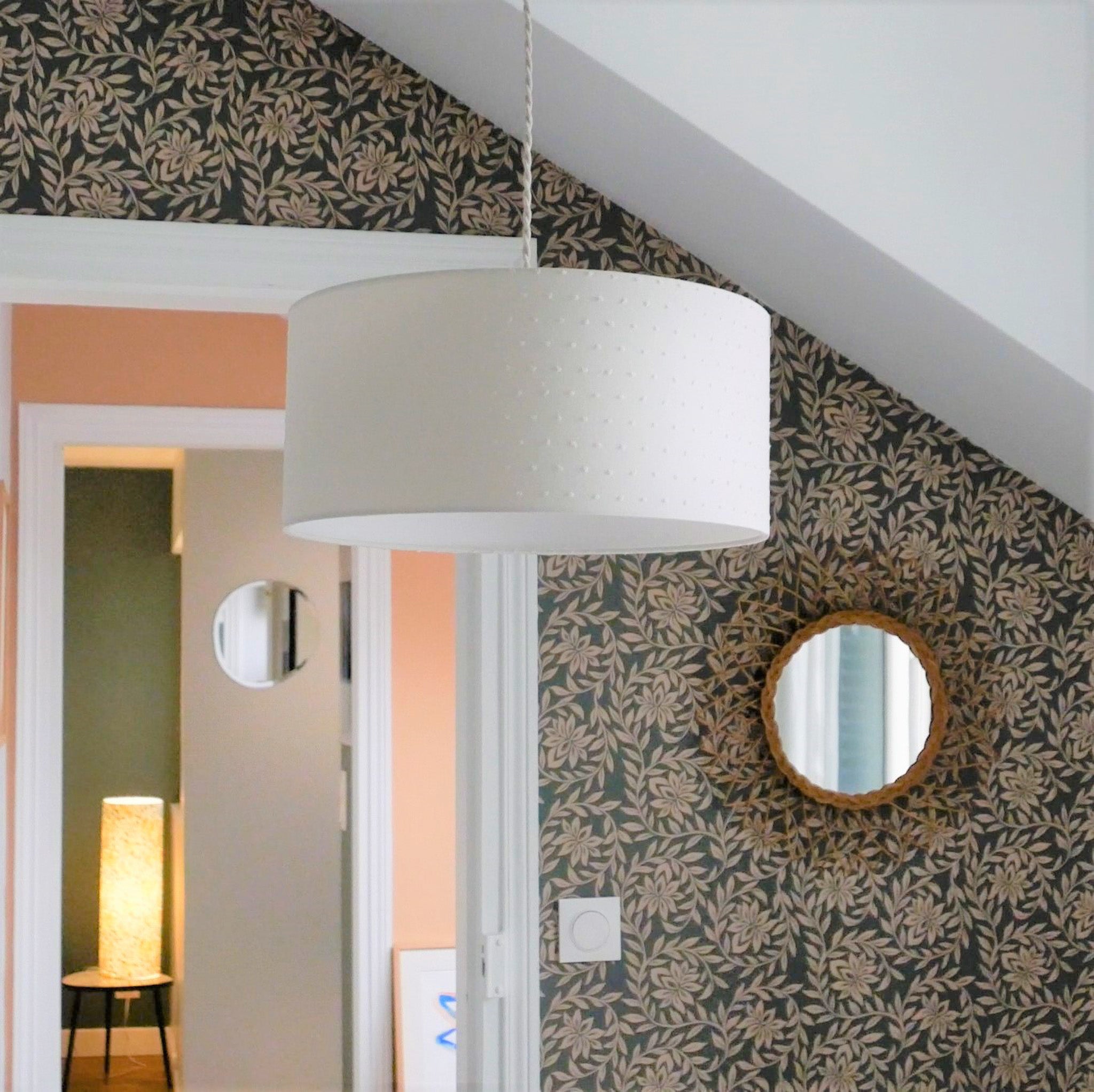 Suspension Plumetis blanc cassé D40 cm