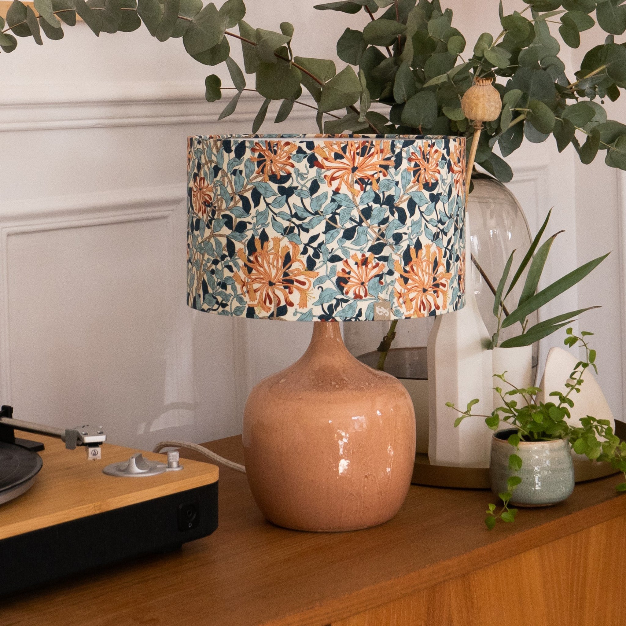 YANSUN Lampe de table d'intérieur en tissu bleu et vert de 18,11 po YANSUN Lampe de table d'intérieur en tissu bleu et vert de 18,11 po