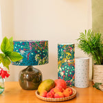 Abat-jour Symphonie vert D25 cm et lampes tubes Symphonie vert et Mini pépite céladon