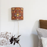 Applique murale demi lune tissu W. Morris Lodden rouge