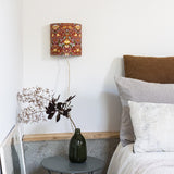 Applique murale demi lune tissu W. Morris Lodden rouge