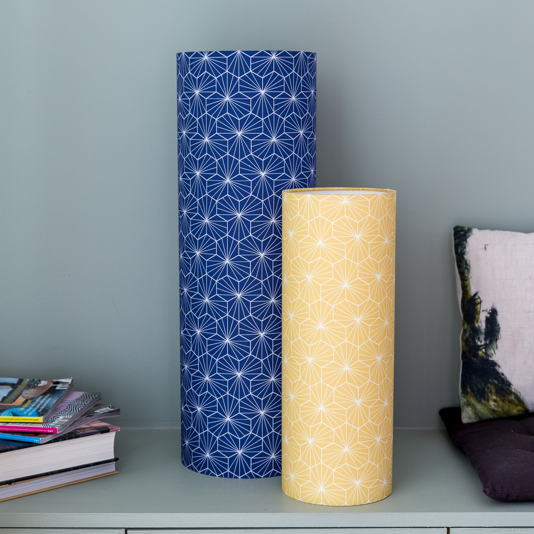 Lampe Pépite miel M et lampe Pépite indigo L