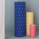 Lampe Pépite indigo XXL avec lampe Pépite miel L et lampe Pépite corail S