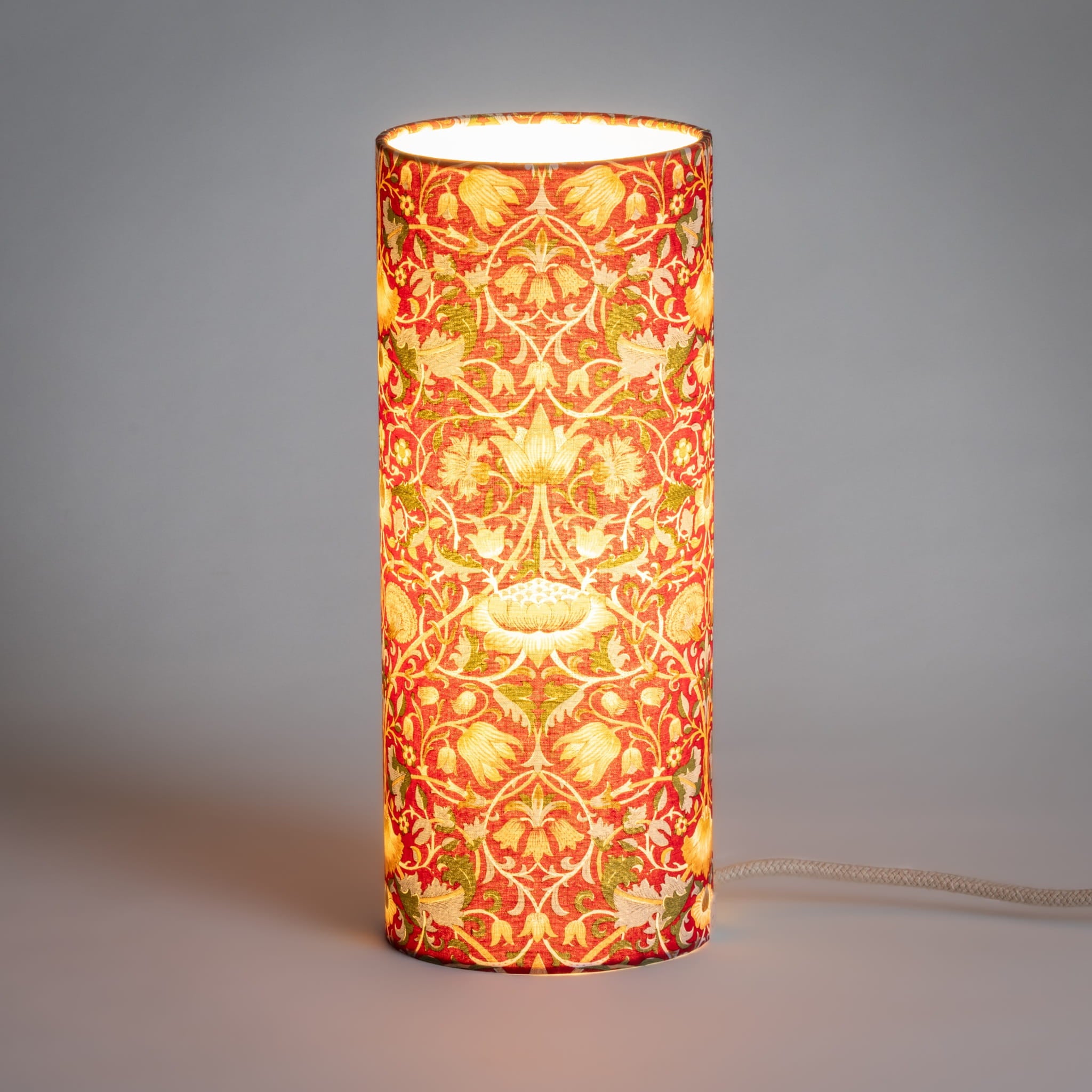 Lampe M