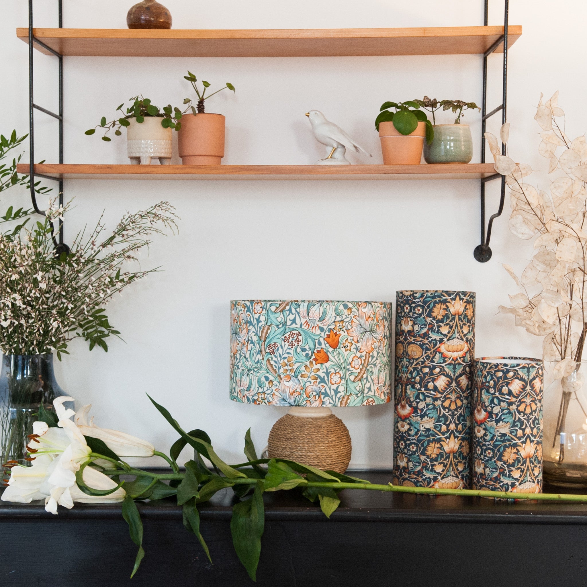 Lampe Lodden M et S avec abat-jour Golden Lily