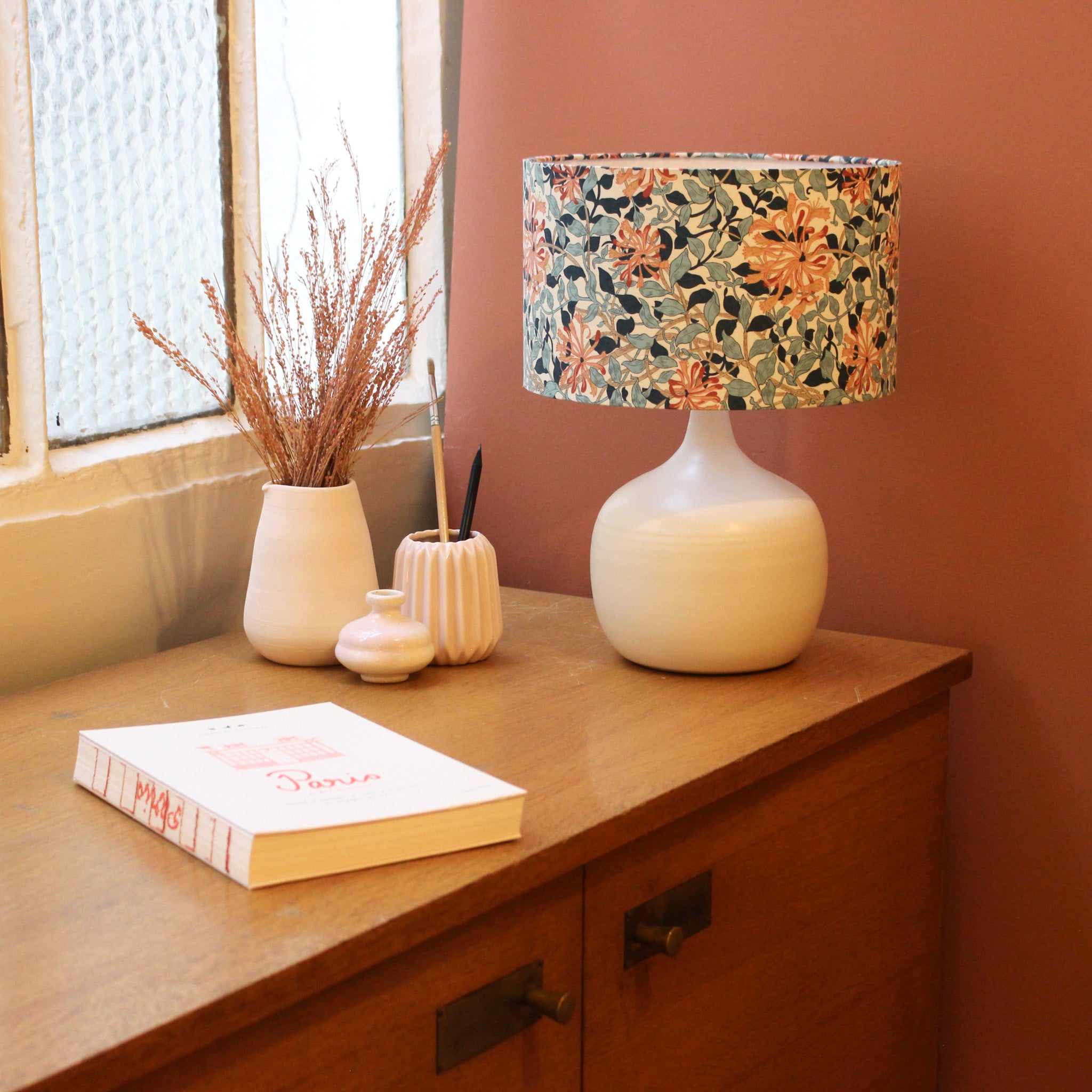 Lampe Terra Off-White avec abat-jour Honeysuckle D25 cm